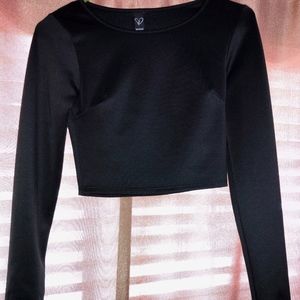 Black Long Sleeve crop top